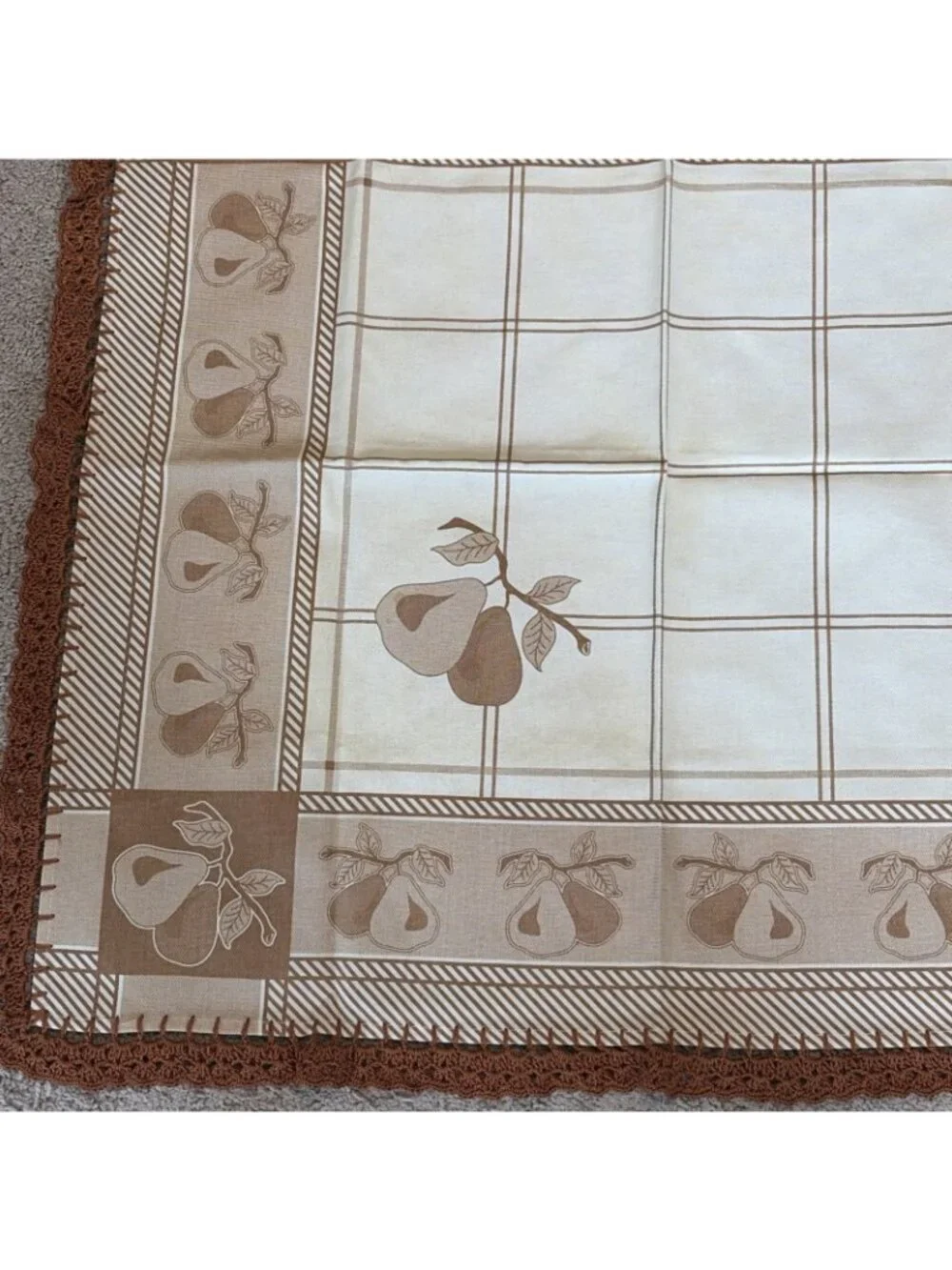 Vintage Table Cover Tablecloth Brown Pears Crochet Border Square 28X30